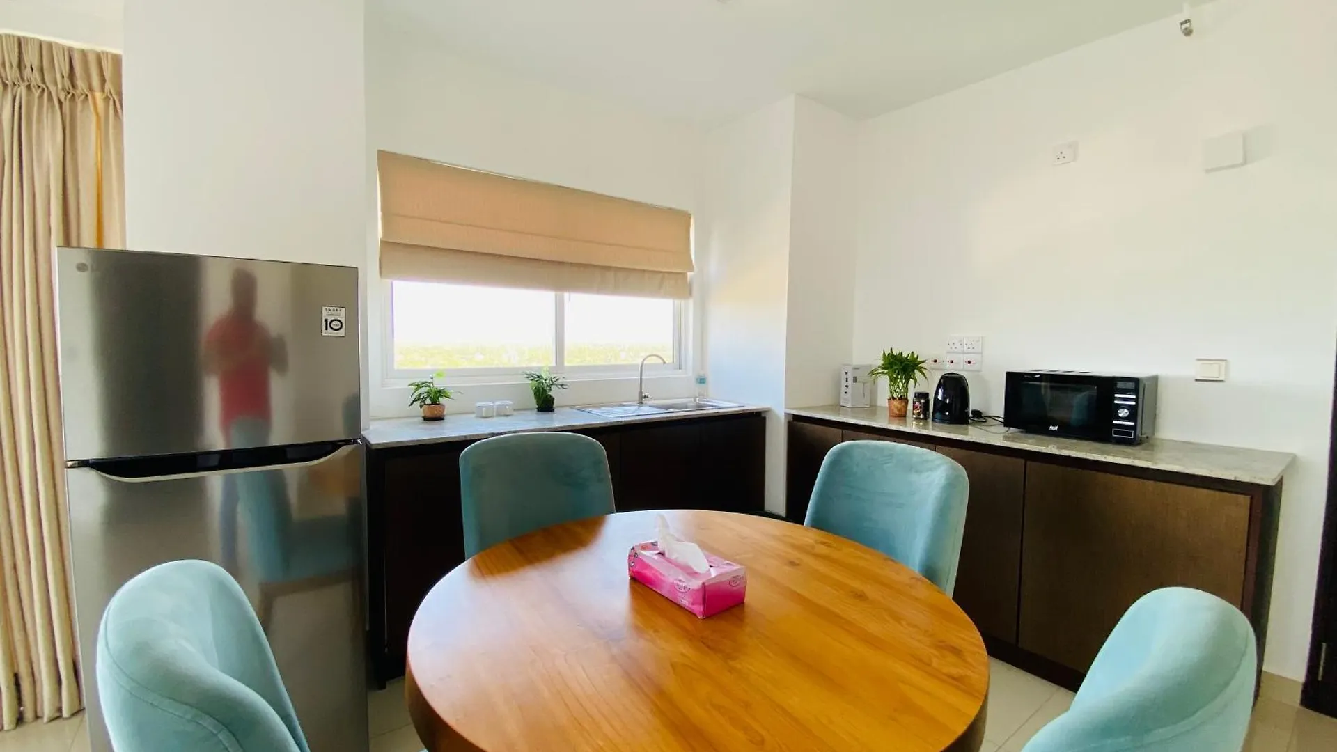 Eco Breeze Negombo Appartement